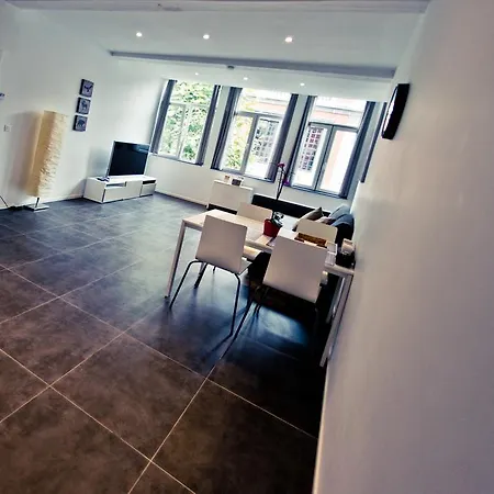 Apartment Centre