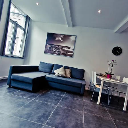 Apartment Centre *