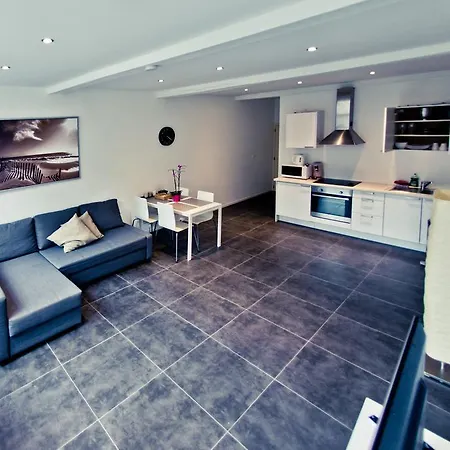 Centre Apartment *